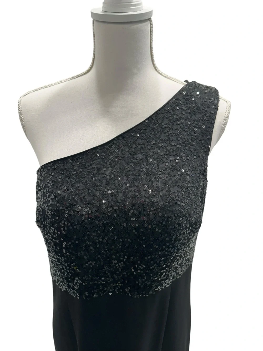 Eliza J One Shoulder Sequin Bodice Scuba Crepe Gown Black Size 14 Red Carpet - Picture 4 of 9